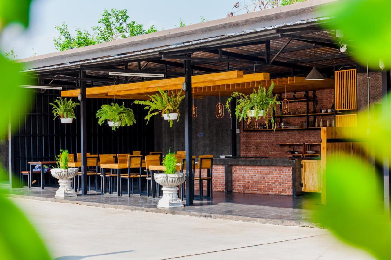 The Sun Resort Ratchaburi Zewnętrze zdjęcie